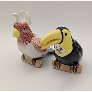 OCI Omnibus Toucan And Cockatoo Bird Salt And Pepper Shakers Taiwan